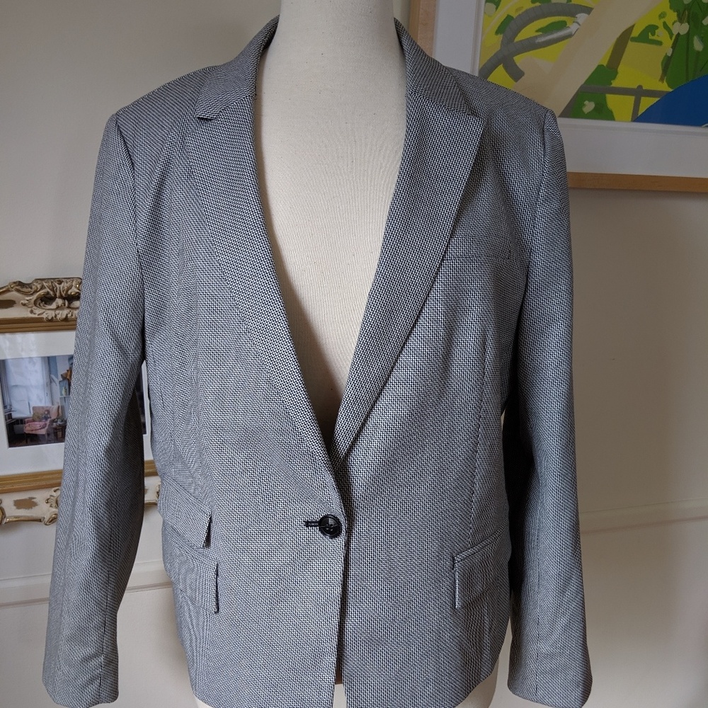 Banana Republic, single button jacket. Size 16.